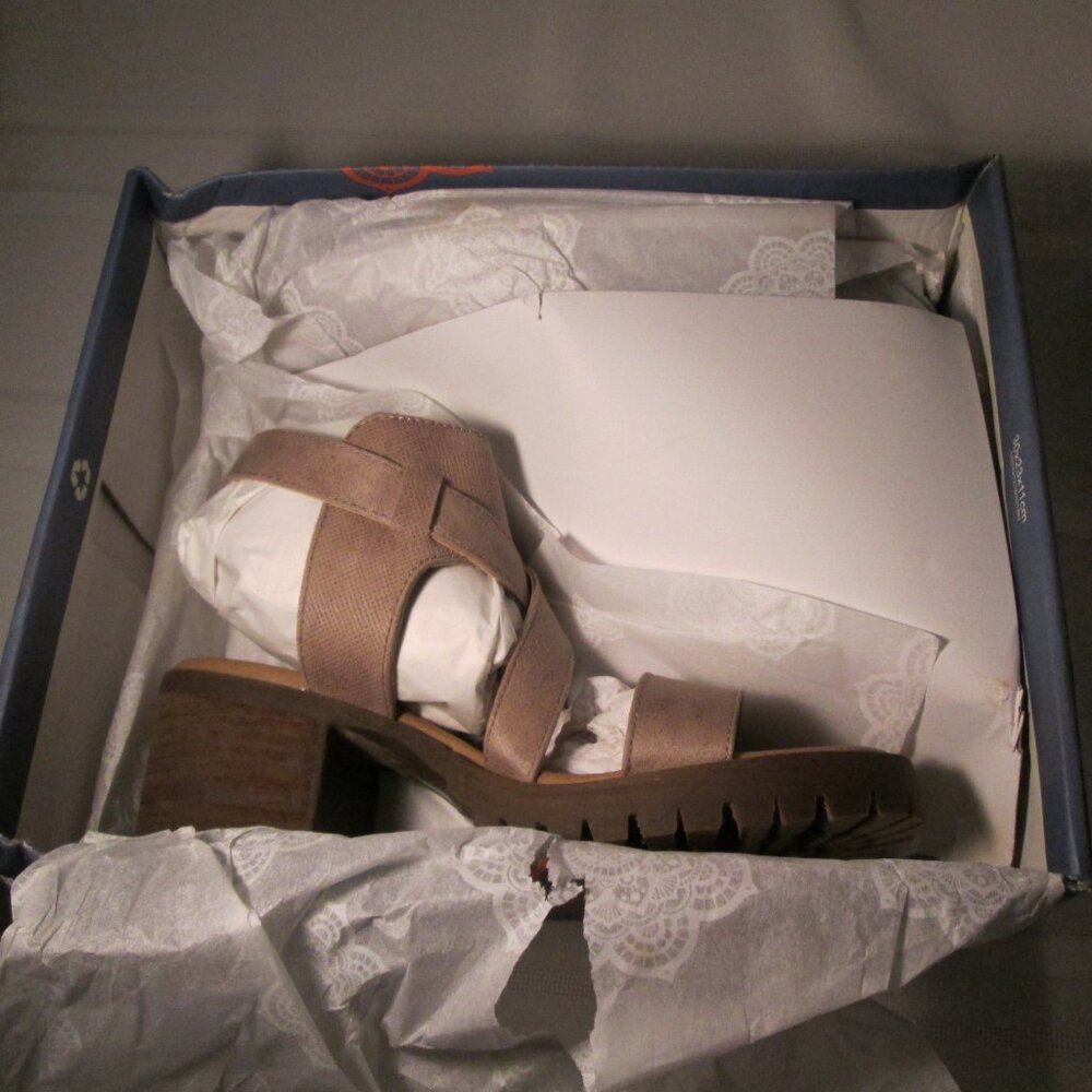Carlos by Carlos Santana Women's GIA Sandal Sz 6.5 - Picture 13 of 13